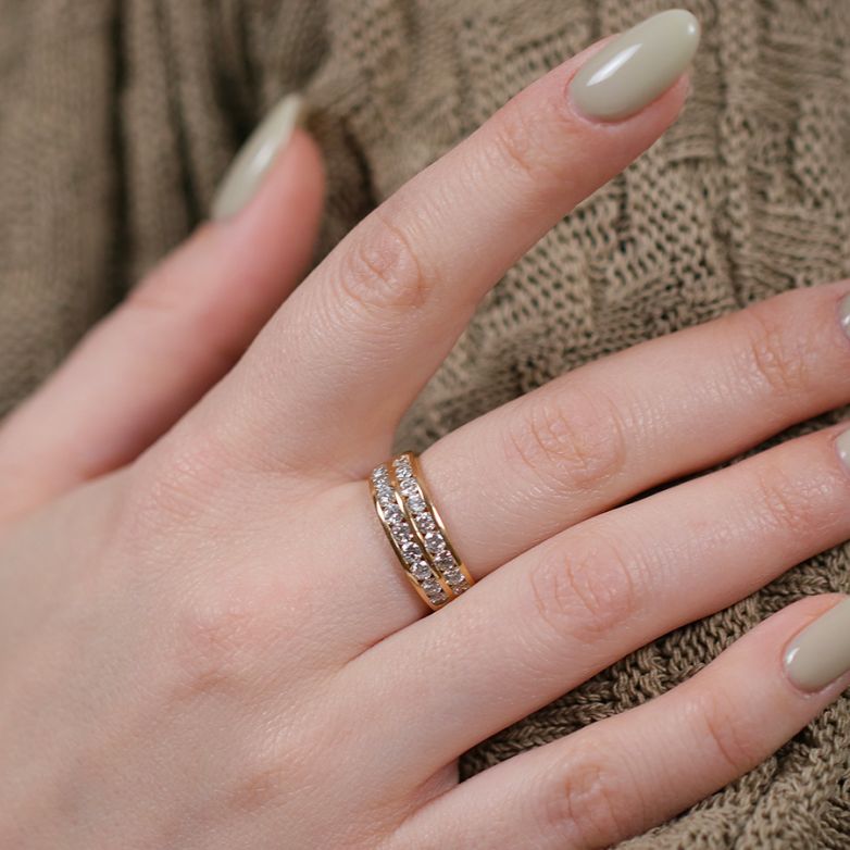 Double row diamond ring...