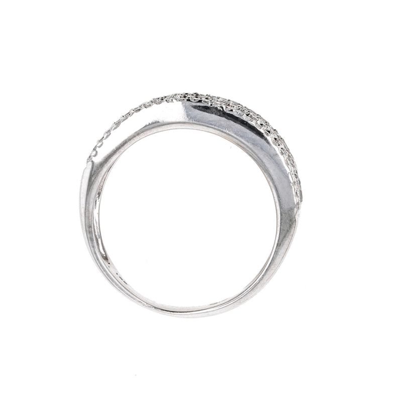 Ring black & white diamonds...
