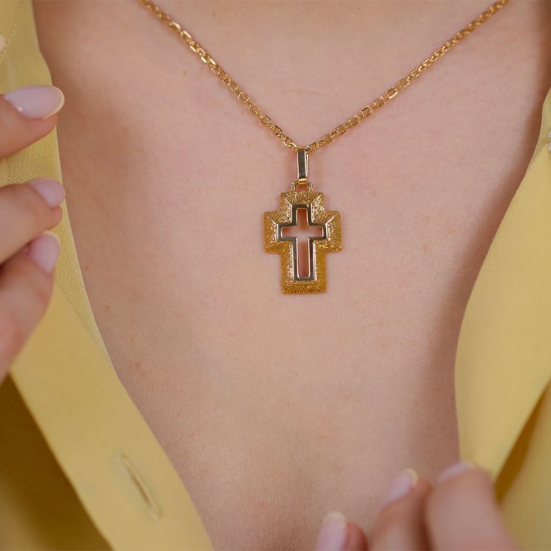Yellow gold cross 5.14g