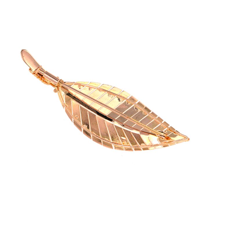 Vintage yellow gold leaf...