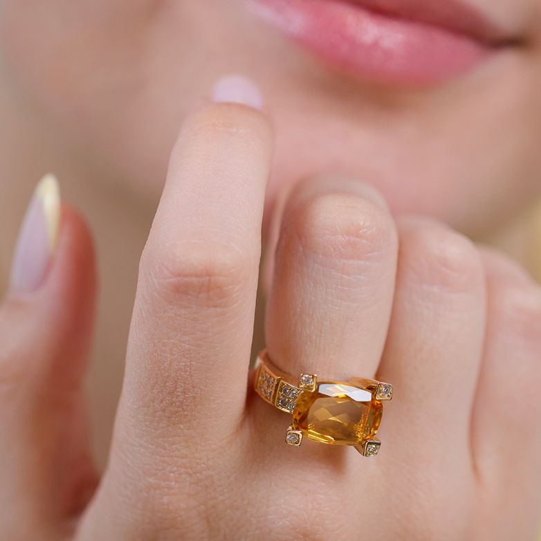 Ring citrine 5.80 carats...