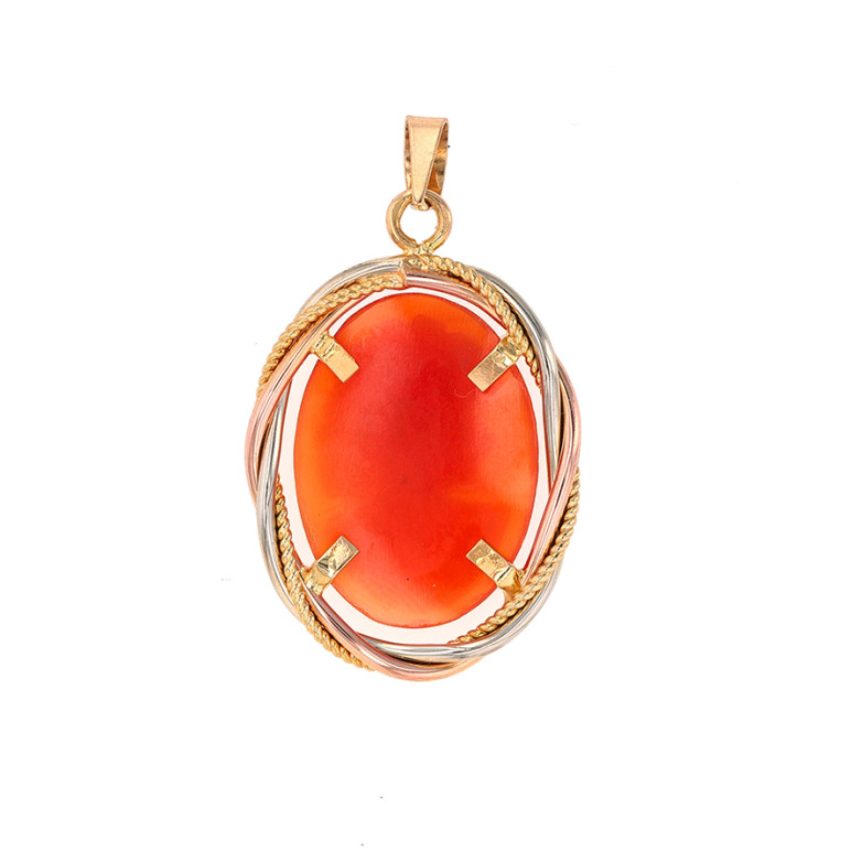 Vintage Cameo pendant...
