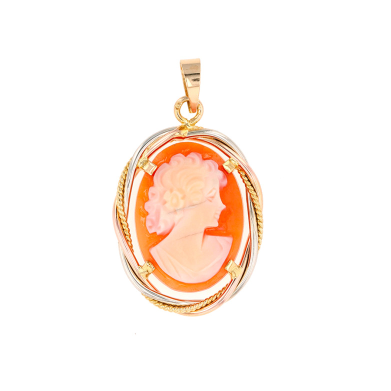 Vintage Cameo pendant...