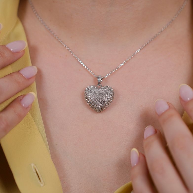 Heart pendant diamonds 0.57...