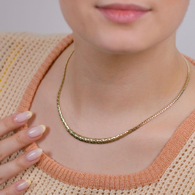 Drop necklace in yellow...