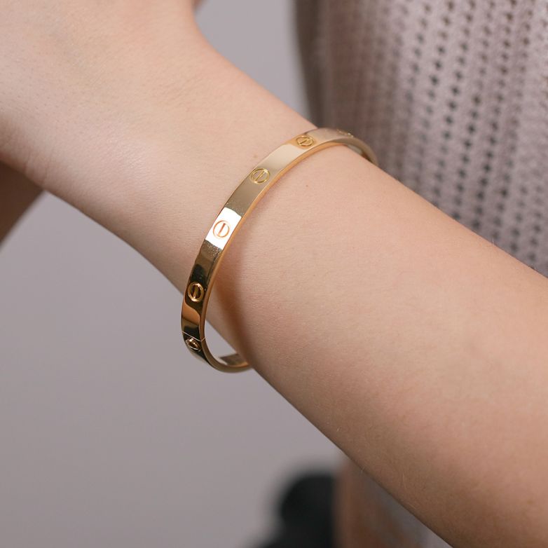 CARTIER Love bracelet...