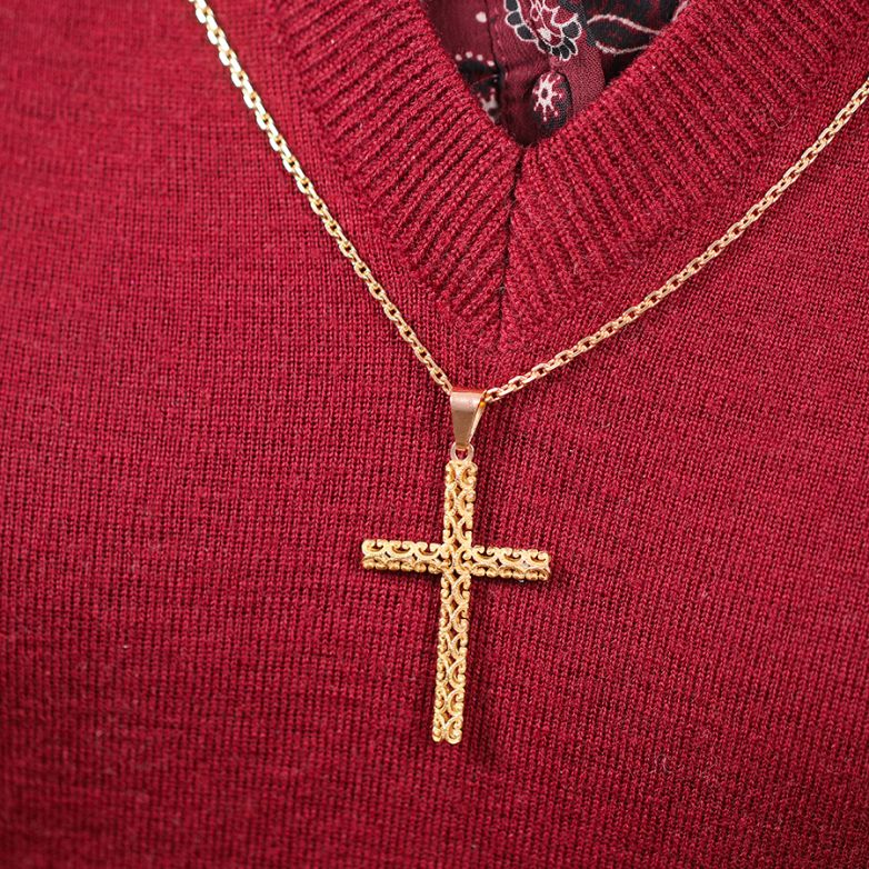 Yellow gold openwork cross...