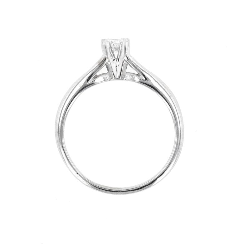Diamond ring 0.15 carat...