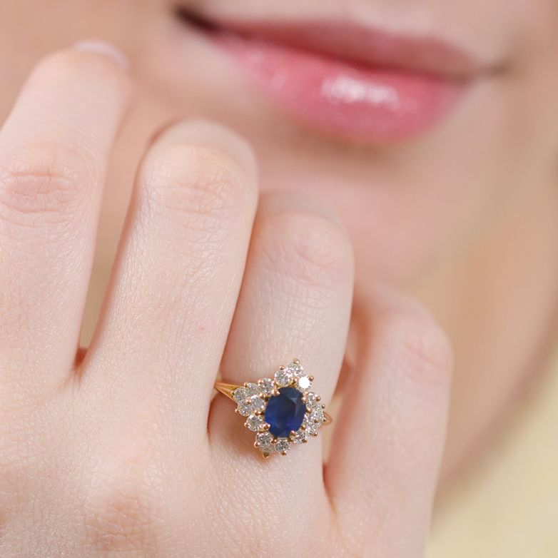 Ring sapphire 1.03 carat...