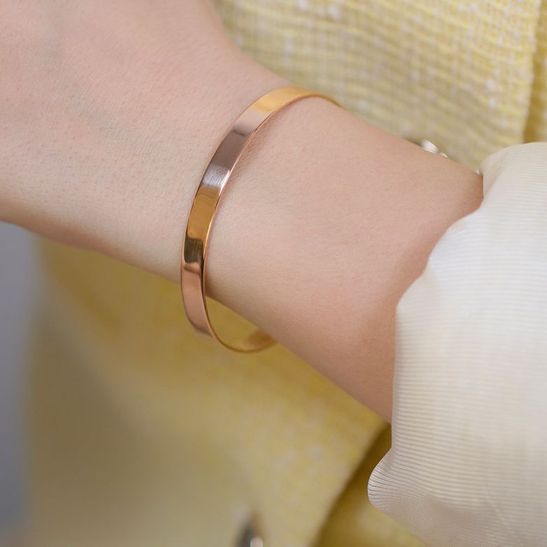 Rigid rose gold bangle 16.39g