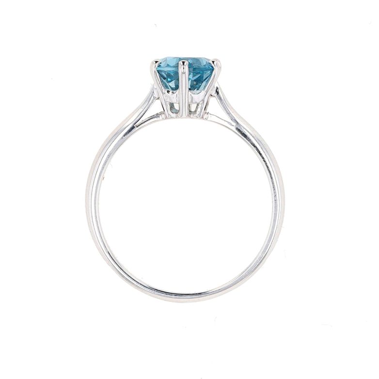 Ring topaz 1.42 carat white...