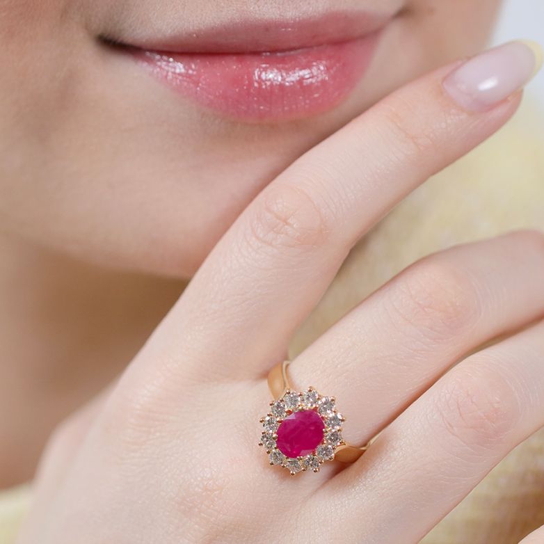 Ring daisy ruby 2.02 carat...