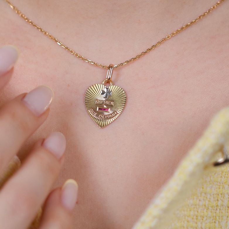 AUGIS love medal heart...