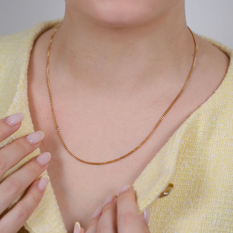 Yellow gold curb chain 6.45g
