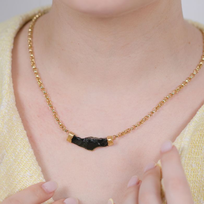 Fine stone necklace yellow...
