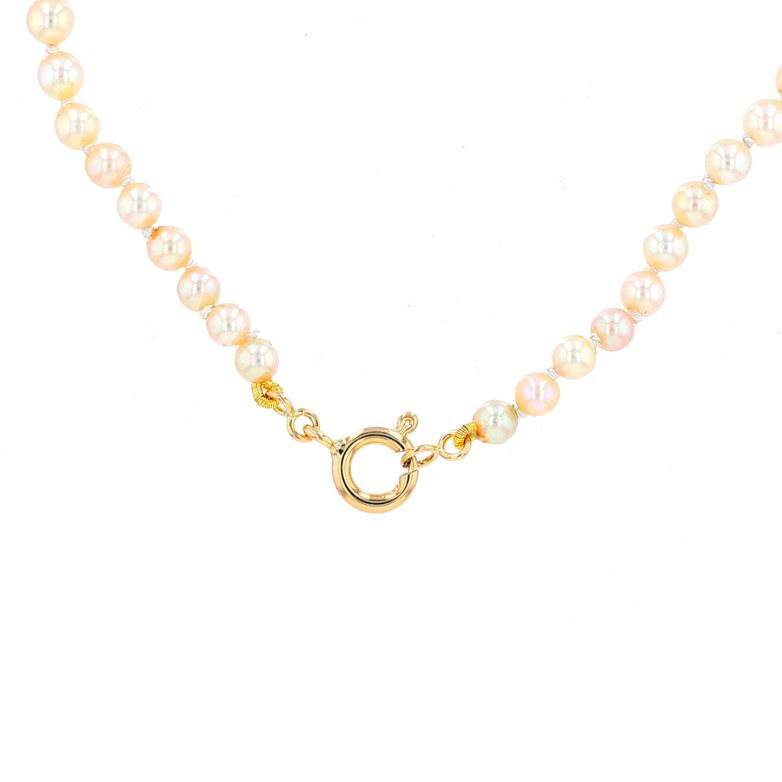 Necklace of cultured pearls...
