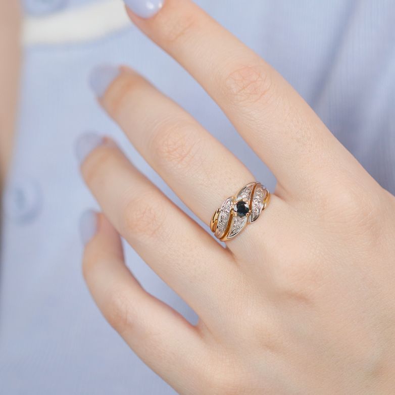 Ring sapphire 0.23 carat...