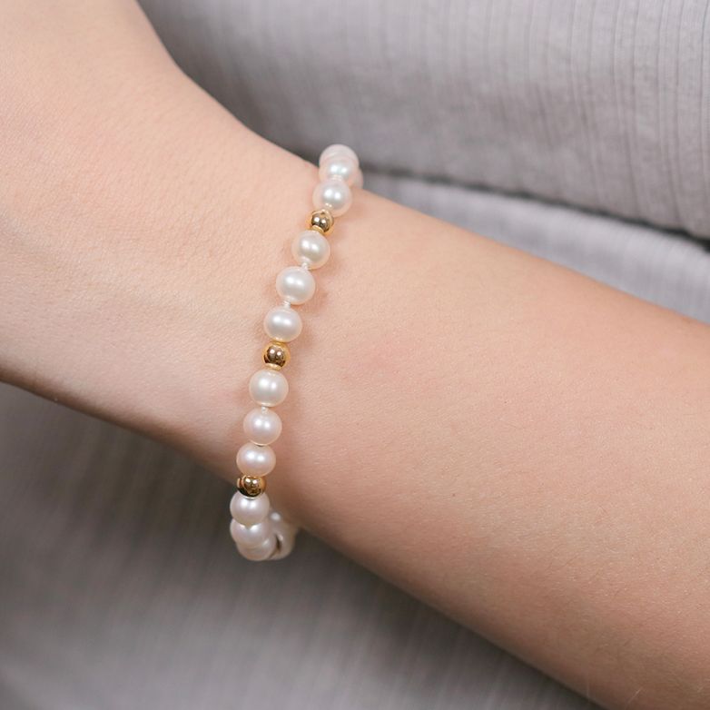 Pearl bracelet yellow gold...