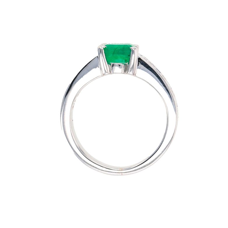Ring emerald 0.80 carat and...