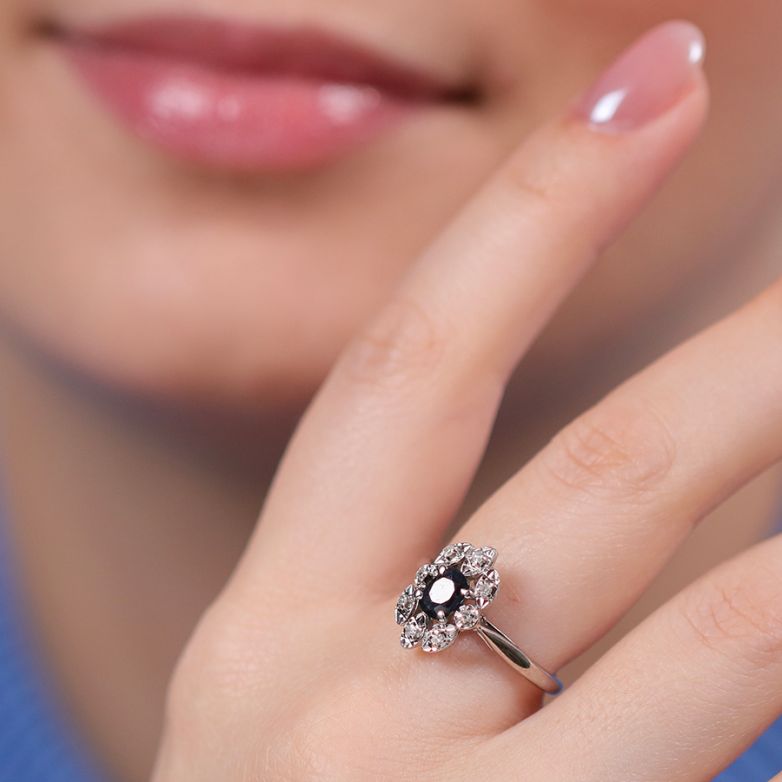 Ring sapphire 0.41 carat...