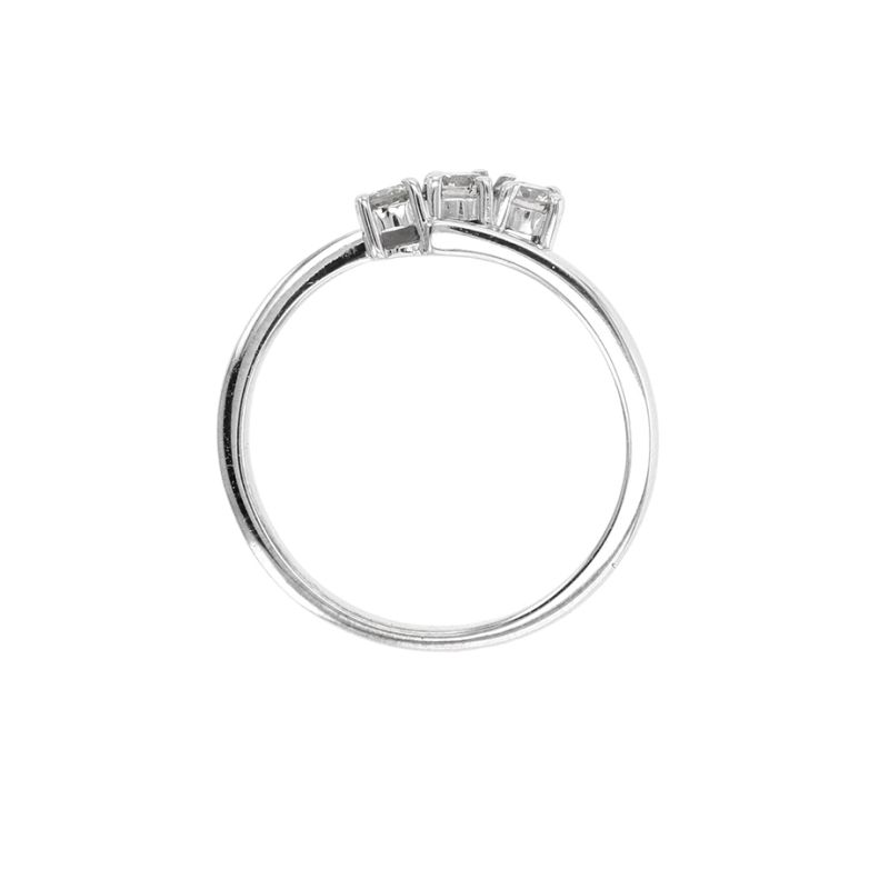 Diamond trilogy ring 0.30...