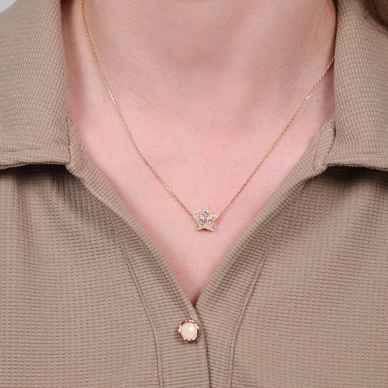 Vintage star necklace...