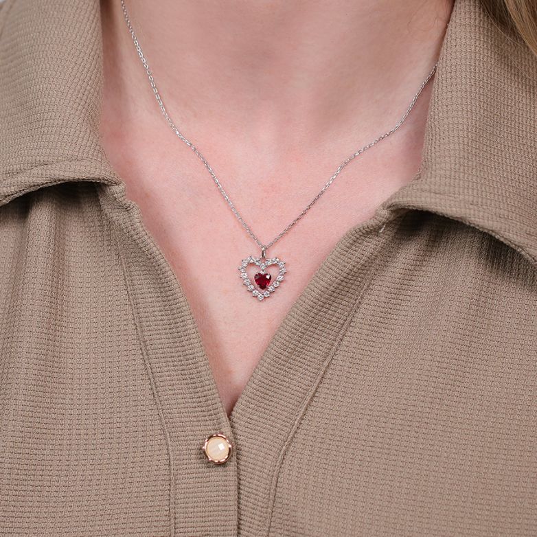 Heart necklace ruby 0.88...