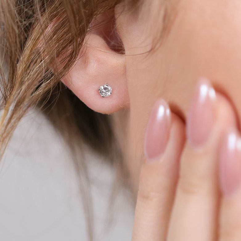 Earrings diamonds 0.29...