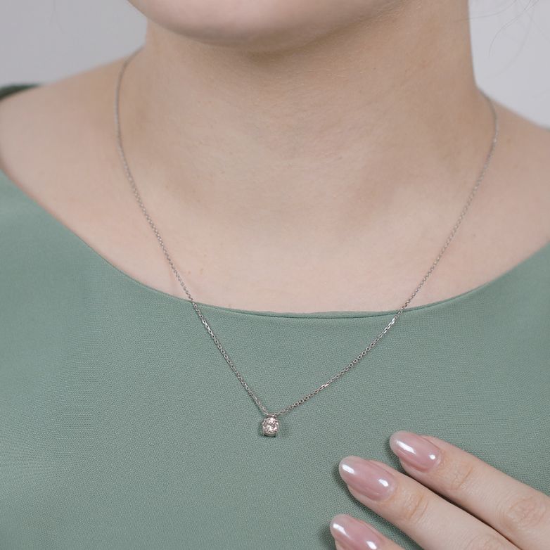 Diamond necklace 0.43 carat...