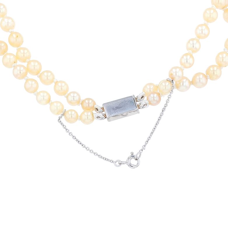 Double strand pearl...
