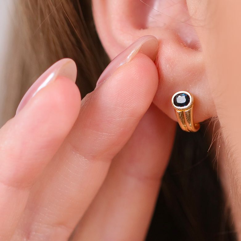 Earrings sapphires 0.22...