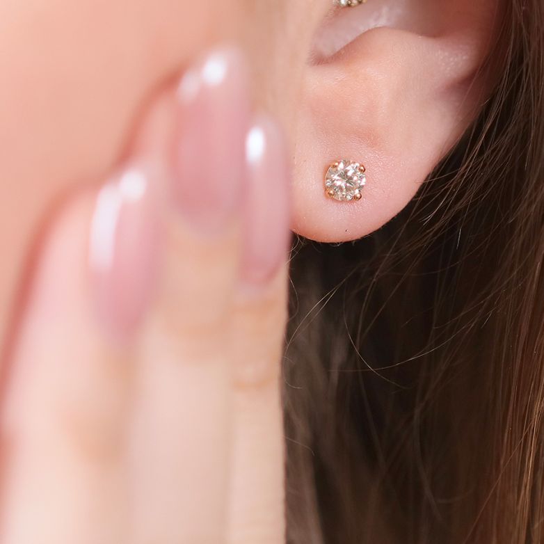 Earrings diamonds 0.56...