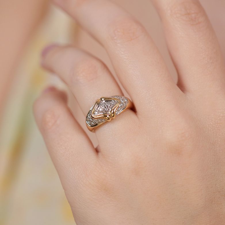 Diamond ring 0.26 carat...
