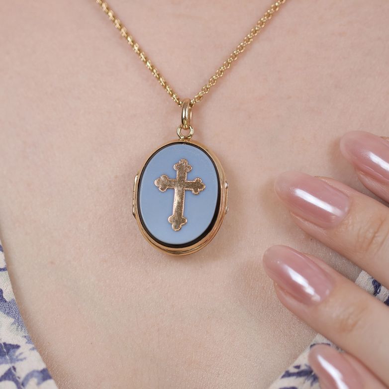 Vintage cross pendant...