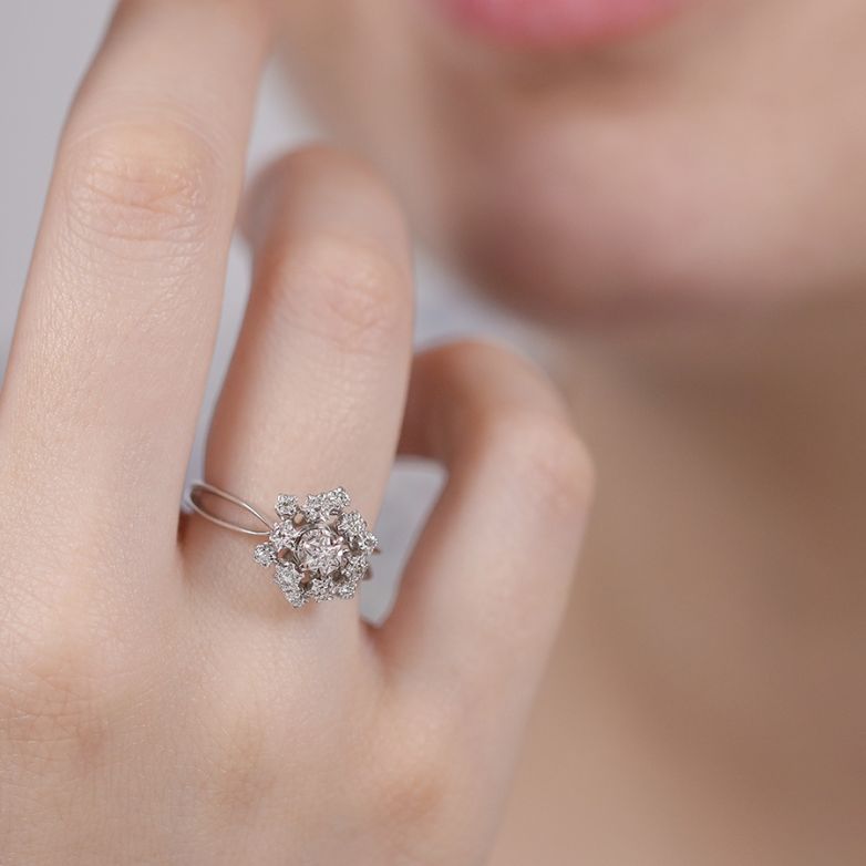Diamond ring 0.12 carat...