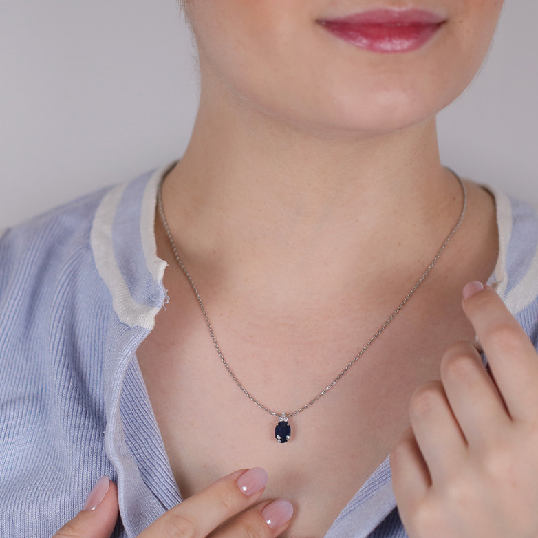 Necklace sapphire 1.91...
