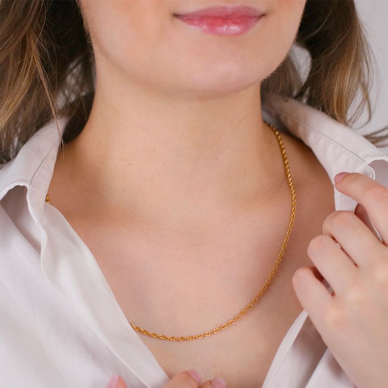 Twisted link necklace...