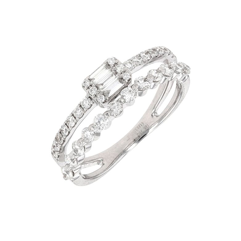 Diamond ring 0.67 carat...