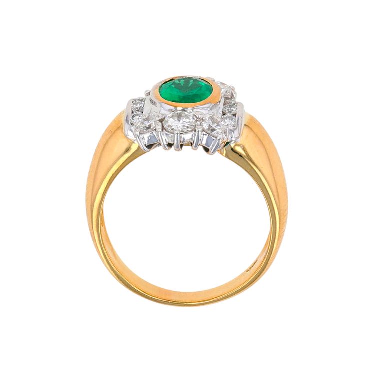 Ring emerald 0.92 carat and...