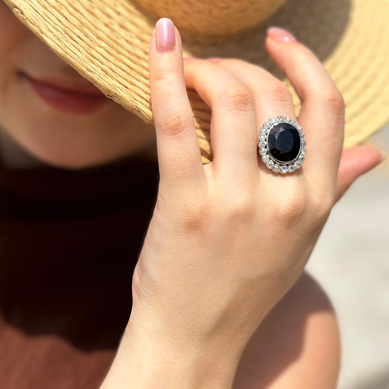 Vintage ring sapphire 12.88...