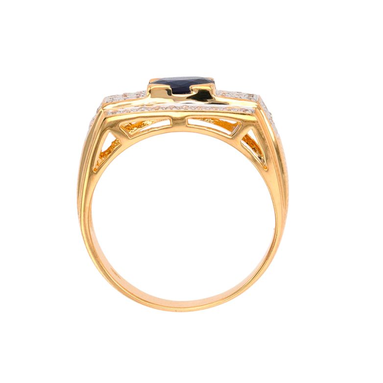 Ring sapphire 0.72 carat...