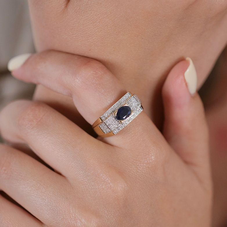 Ring sapphire 0.72 carat...