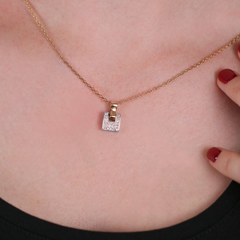 Diamond pendant 0.14 carat...