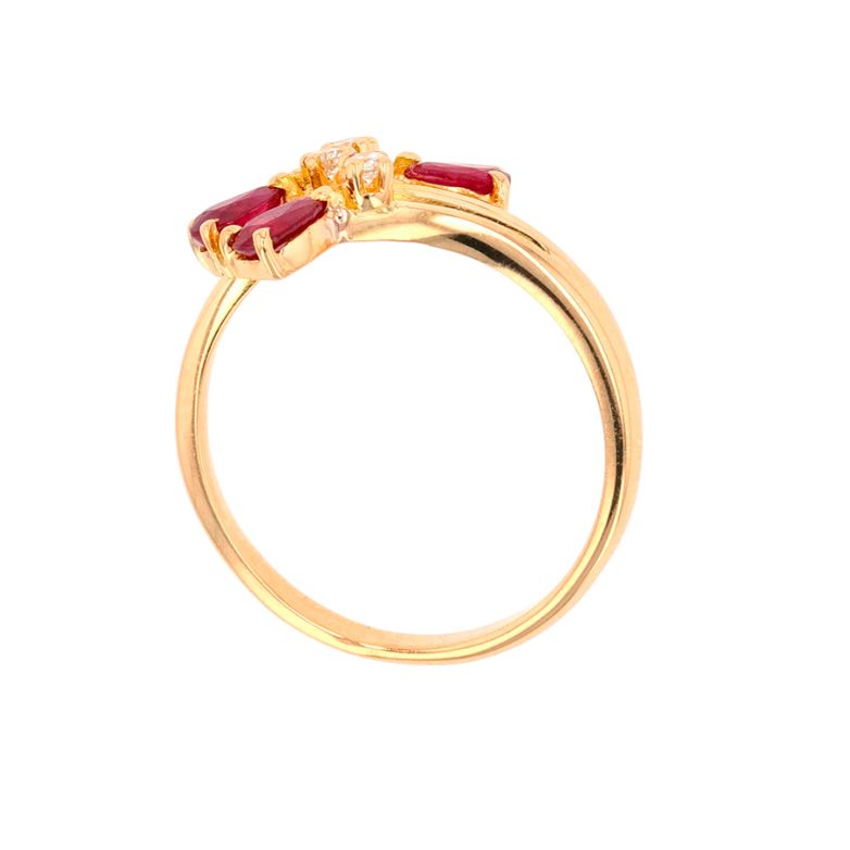 Ring ruby 0.60 carat and...