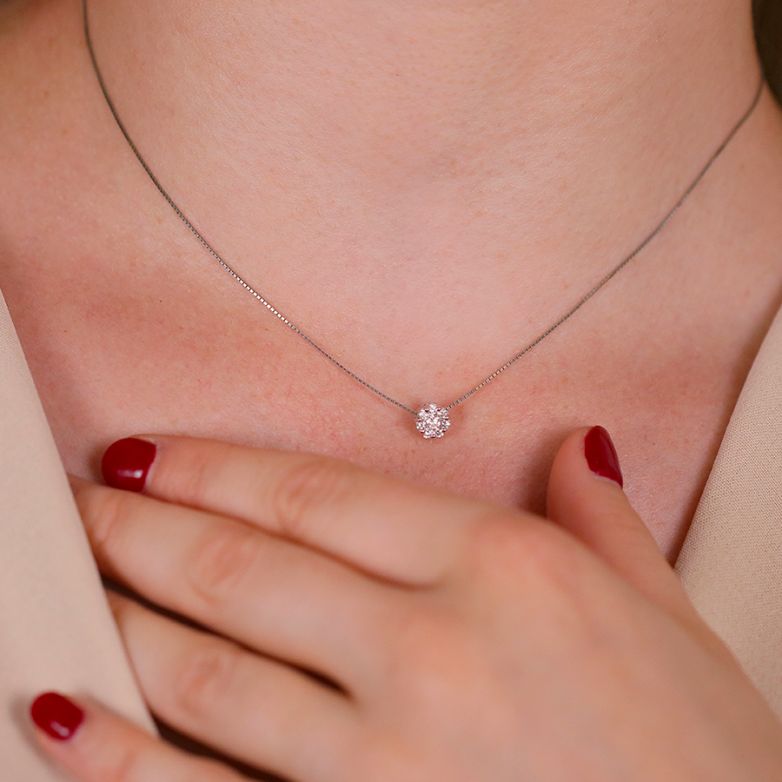 Necklace diamonds 0.20...