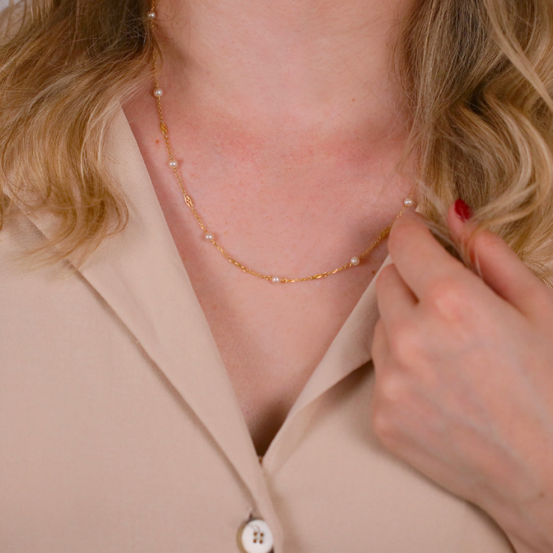 Pearl necklace yellow gold...