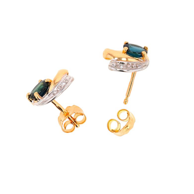 Earrings sapphires 0.64...