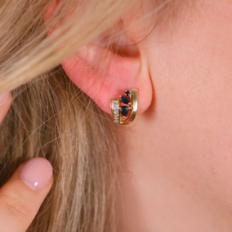 Earrings sapphires 0.54...