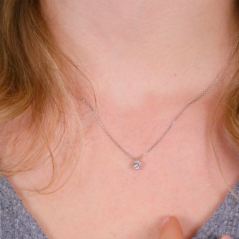 Diamond necklace 0.46 carat...