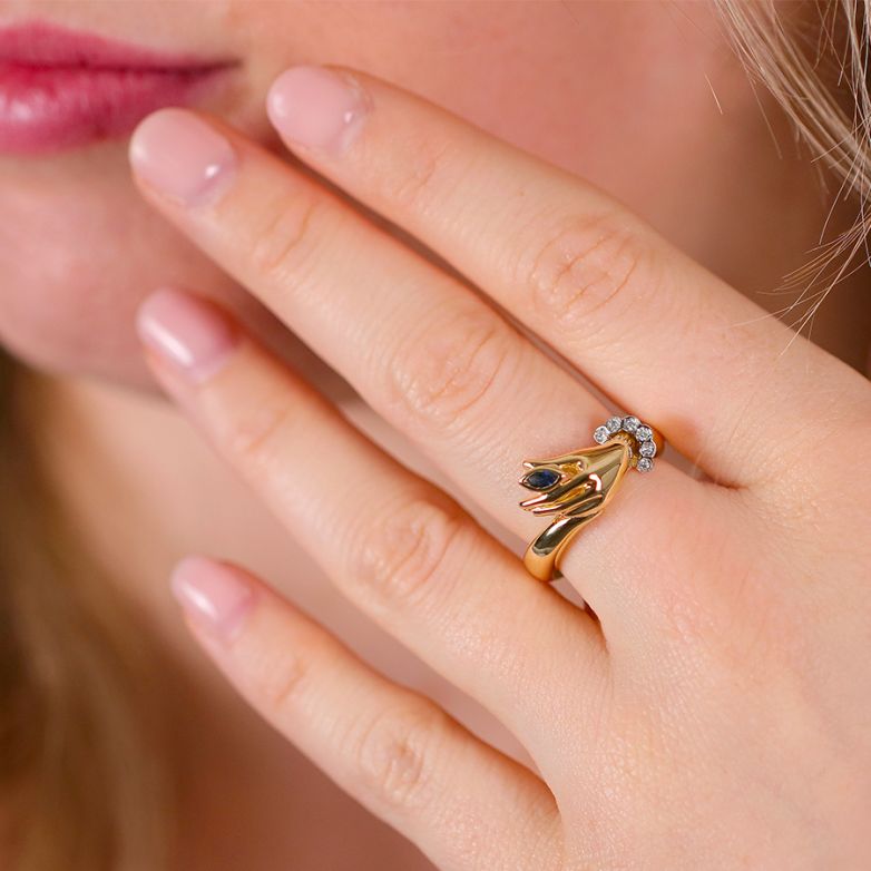 Ring sapphire 0.08 carat...